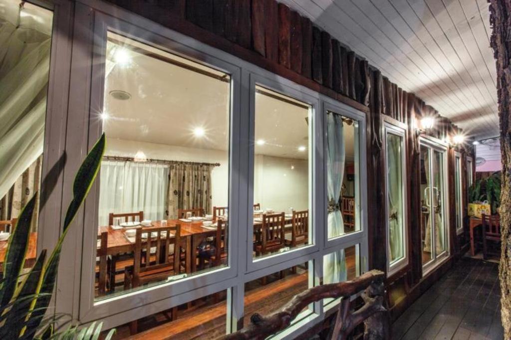 Varee Valley Resort And Restaurant Кхон Каен Екстериор снимка