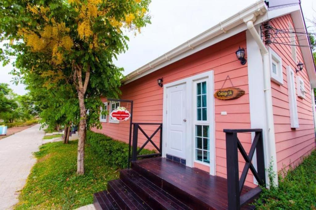 Varee Valley Resort And Restaurant Кхон Каен Екстериор снимка
