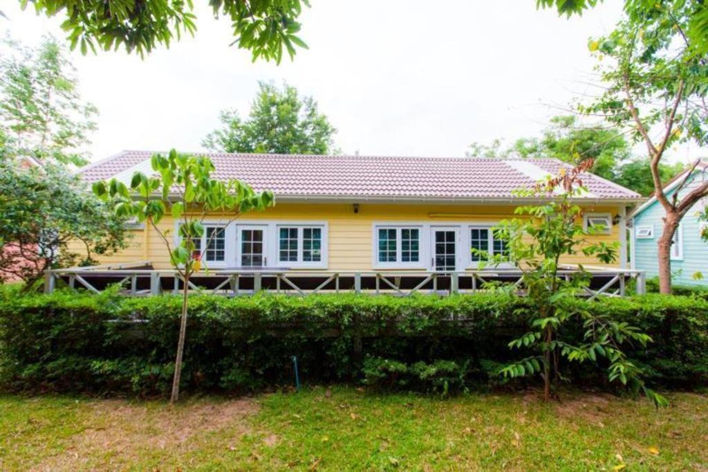 Varee Valley Resort And Restaurant Кхон Каен Екстериор снимка